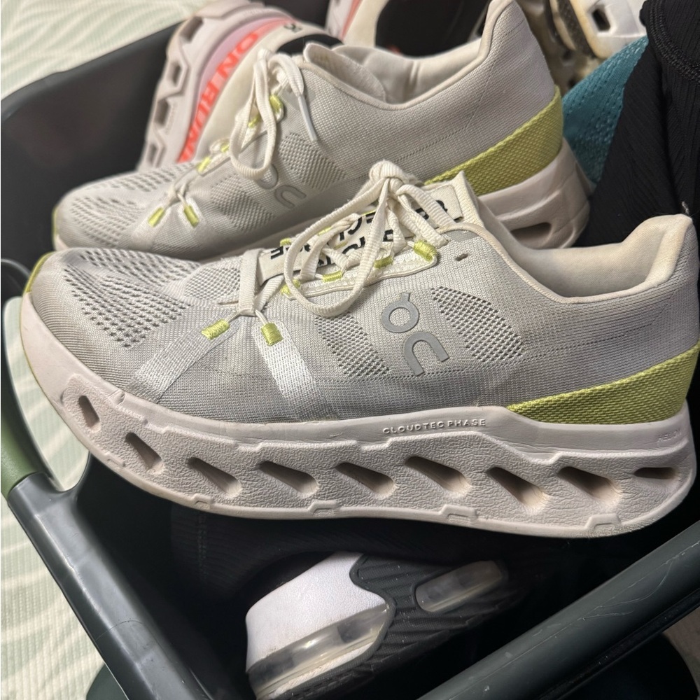 On Running Cloudstratus Light Gray and Lime Shoes